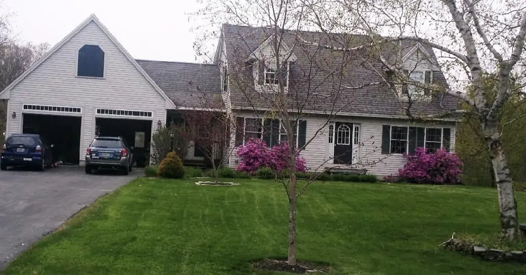 26 Madelyn Avenue Topsham ME 04086