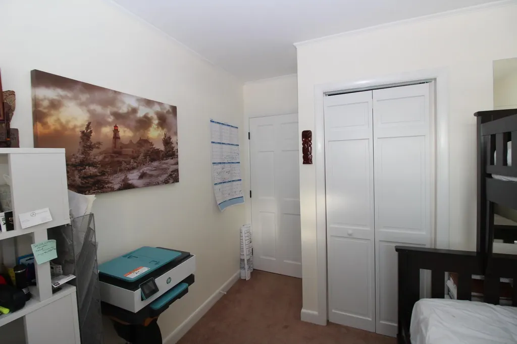 13 Chelsea Lane Belfast ME 04915