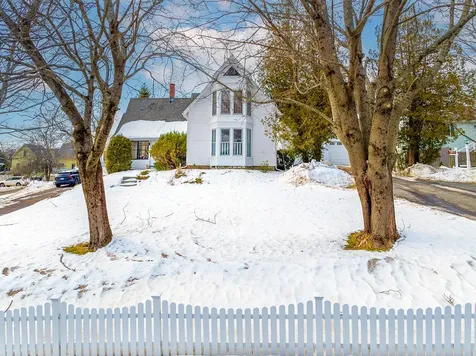 52 Washington Street Camden ME 04843