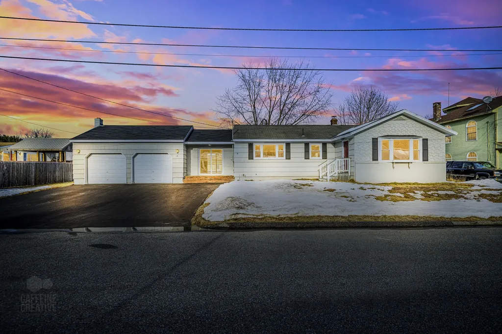 19 Evanthia Drive Biddeford ME 04005