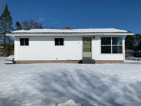 17 Osborn Street Lisbon ME 04250