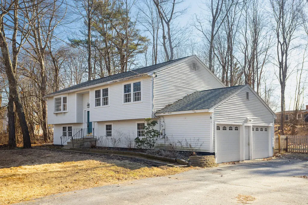 6 Mallard Drive York ME 03909