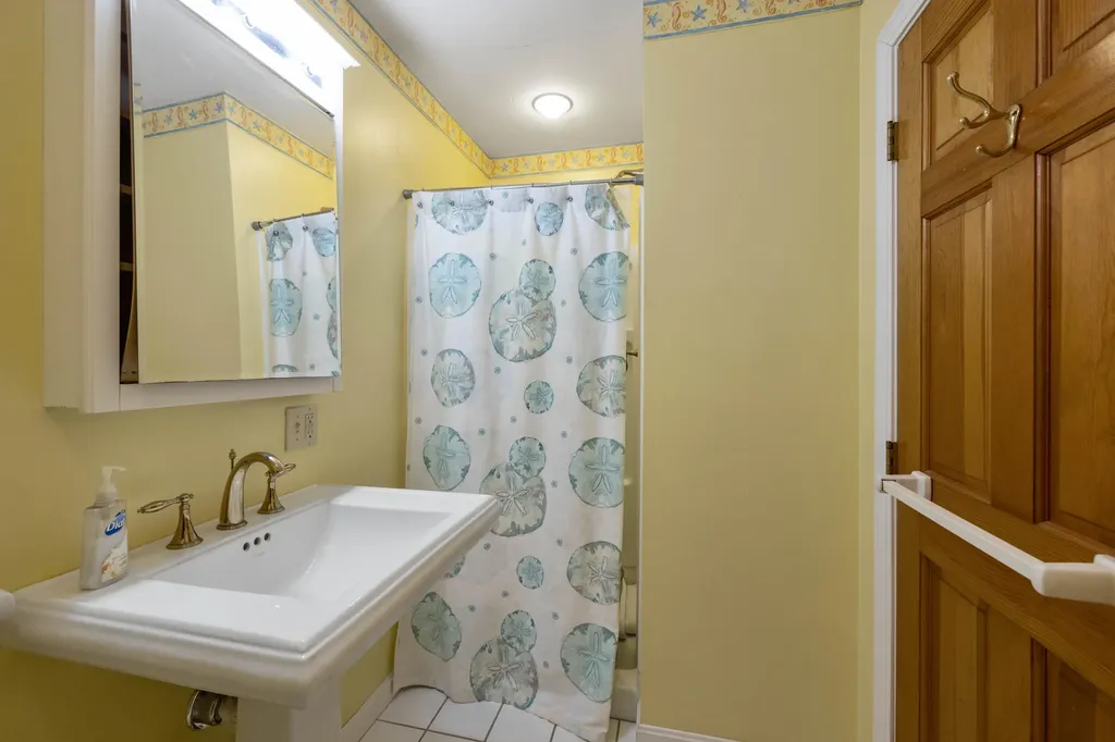 18 Lands End Road Kennebunkport ME 04046