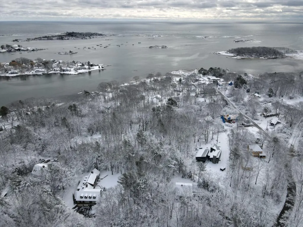 18 Lands End Road Kennebunkport ME 04046