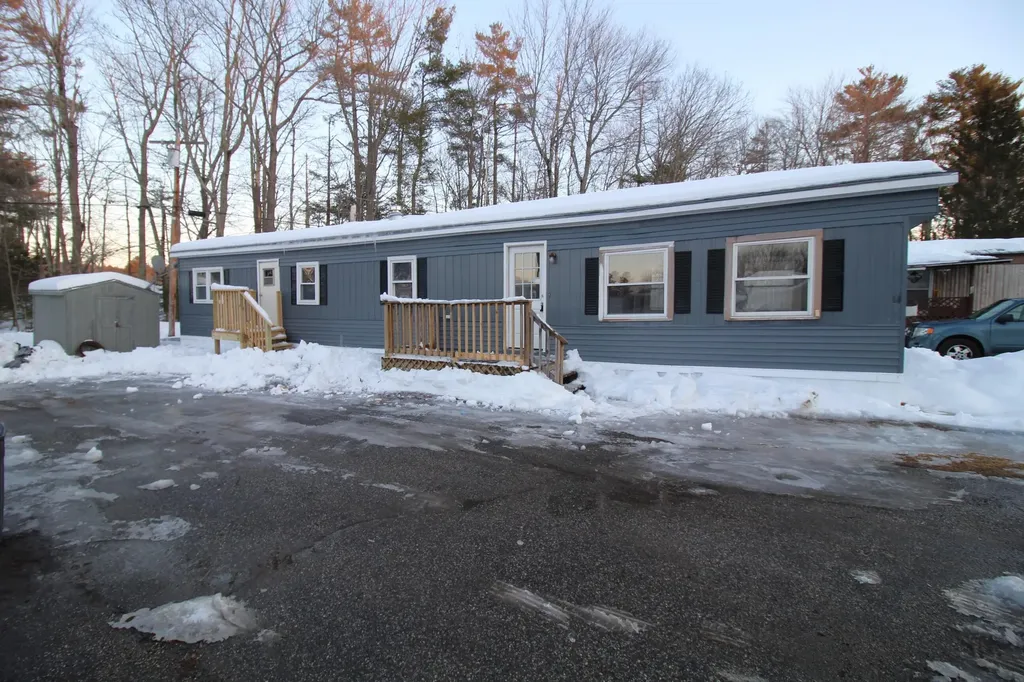 14 Sabattus Creek Drive Lisbon ME 04250