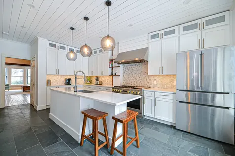 552 Cumberland Avenue Portland ME 04101
