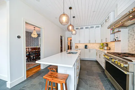 552 Cumberland Avenue Portland ME 04101