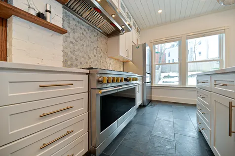 552 Cumberland Avenue Portland ME 04101