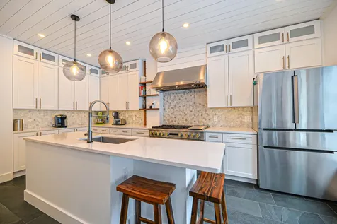 552 Cumberland Avenue Portland ME 04101
