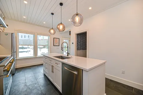552 Cumberland Avenue Portland ME 04101