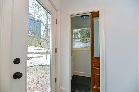 552 Cumberland Avenue Portland ME 04101