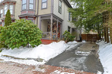 552 Cumberland Avenue Portland ME 04101