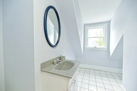 552 Cumberland Avenue Portland ME 04101