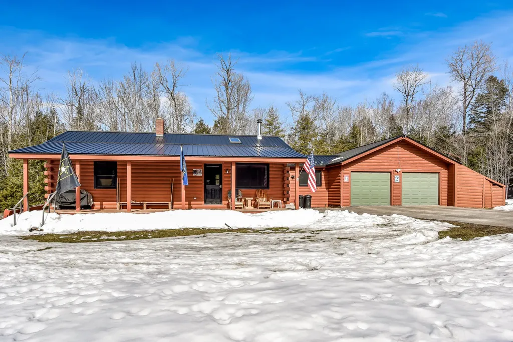 110 Wilderness Lane Bowdoinham ME 04008