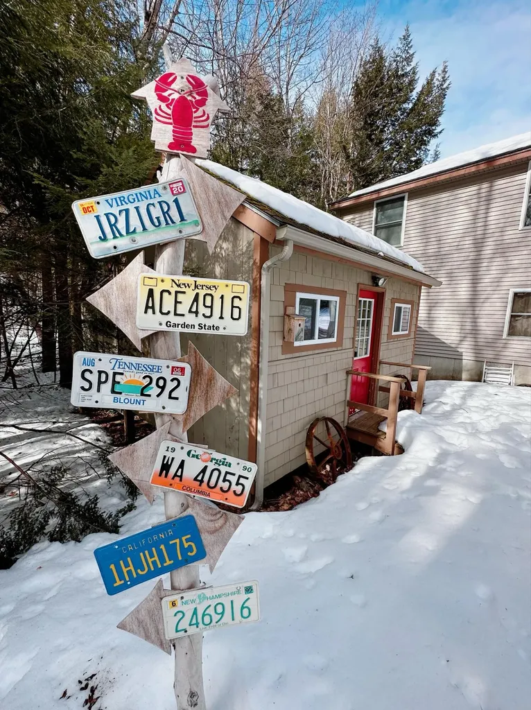10 Randall Drive Raymond ME 04071