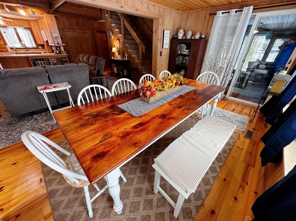 10 Randall Drive Raymond ME 04071