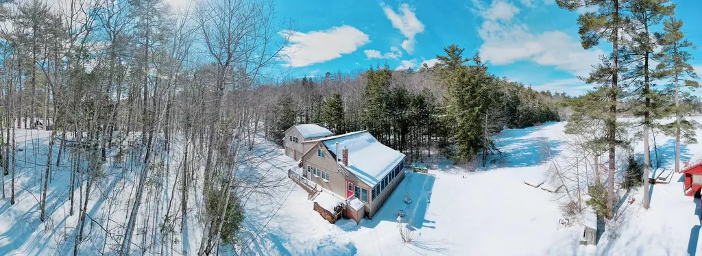 10 Randall Drive Raymond ME 04071