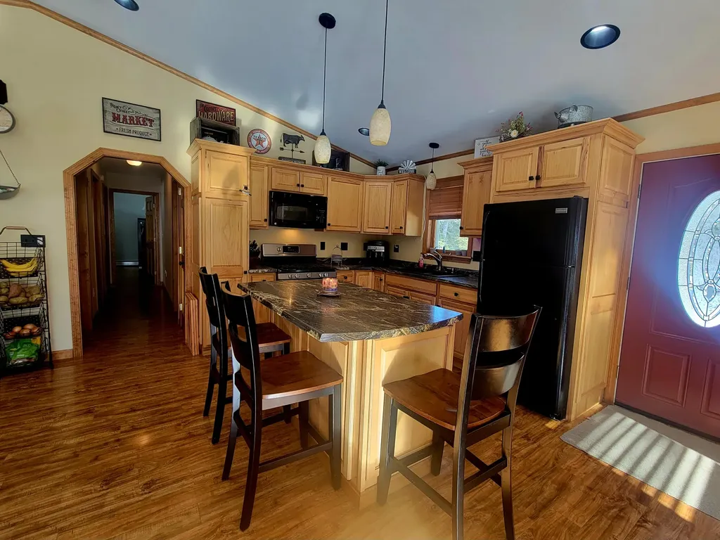 485 Levenseller Road Holden ME 04429