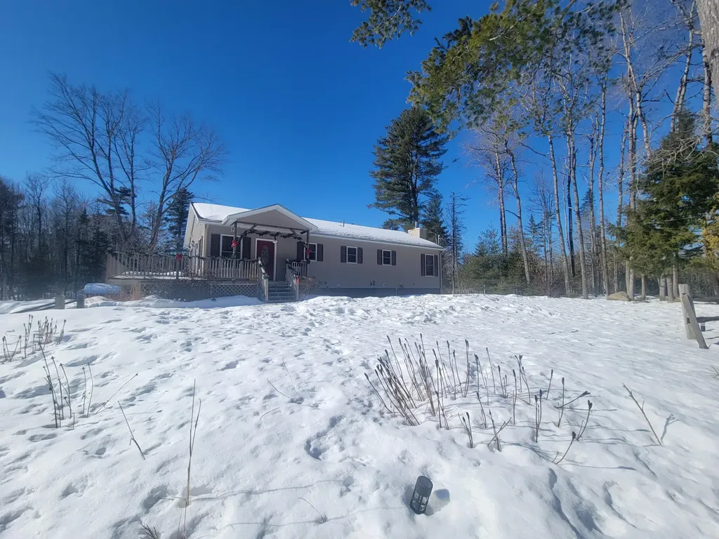 485 Levenseller Road Holden ME 04429