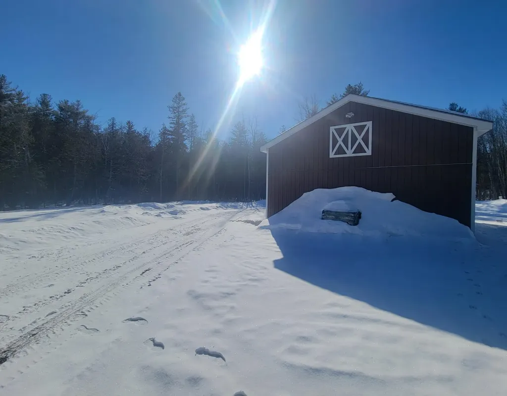 485 Levenseller Road Holden ME 04429