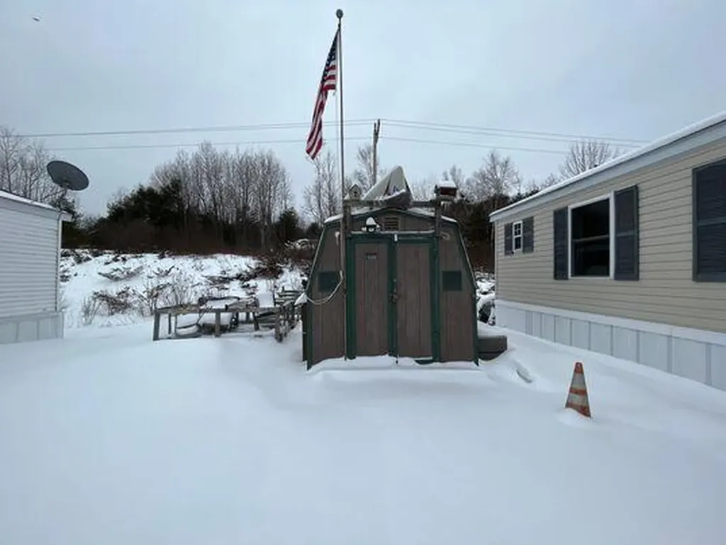 57 Oxbow Drive Lewiston ME 04240
