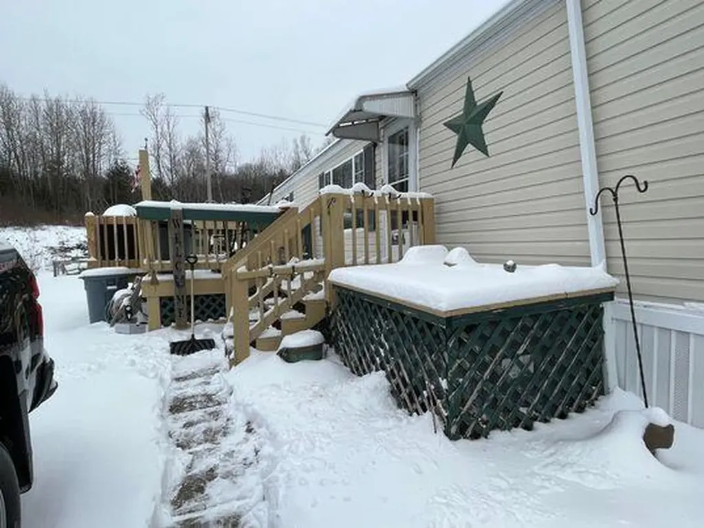 57 Oxbow Drive Lewiston ME 04240