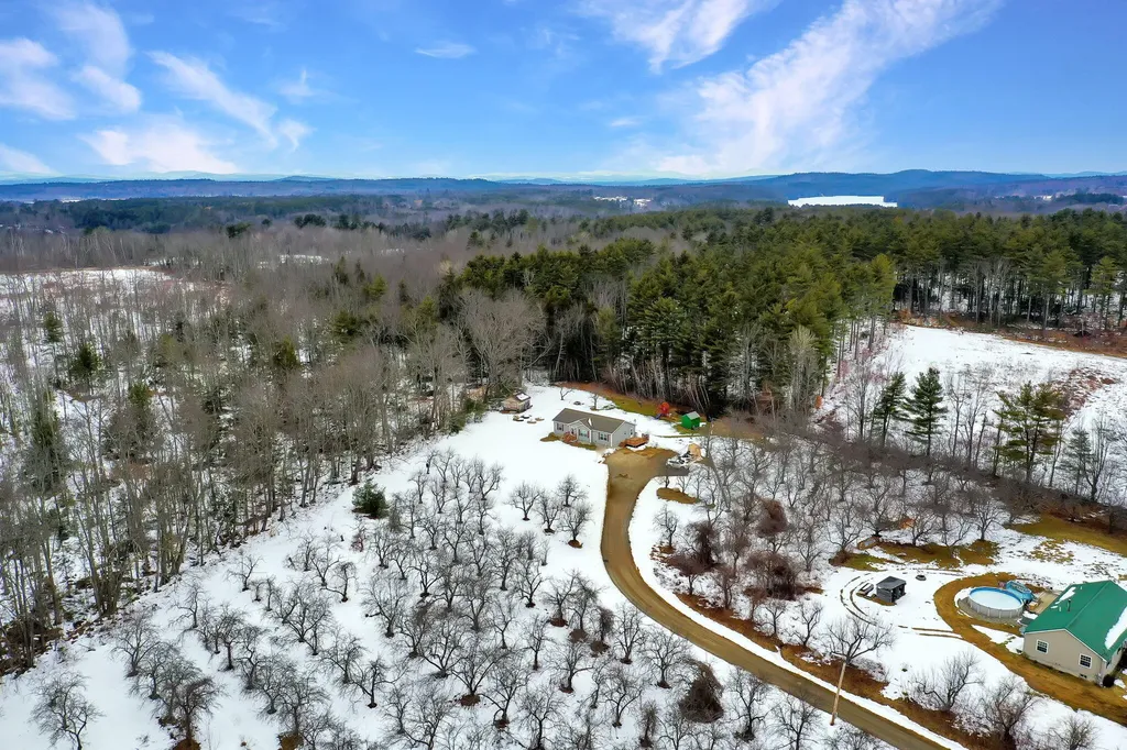 7 Goah Way Monmouth ME 04259
