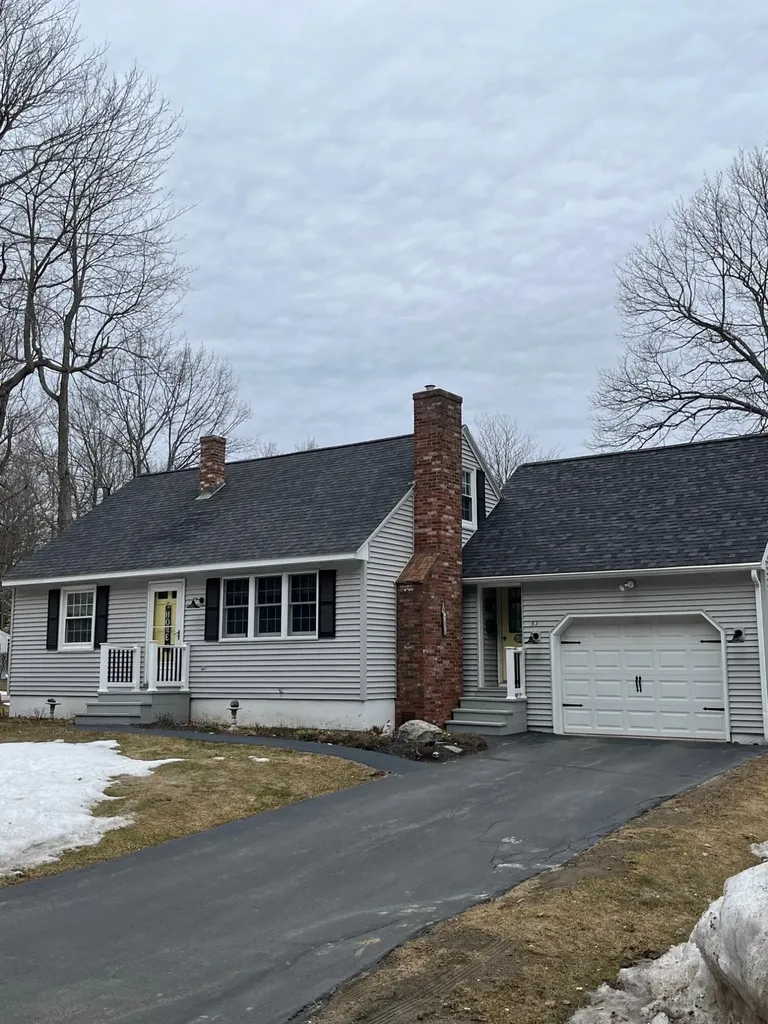 53 Burke Street Farmingdale ME 04344