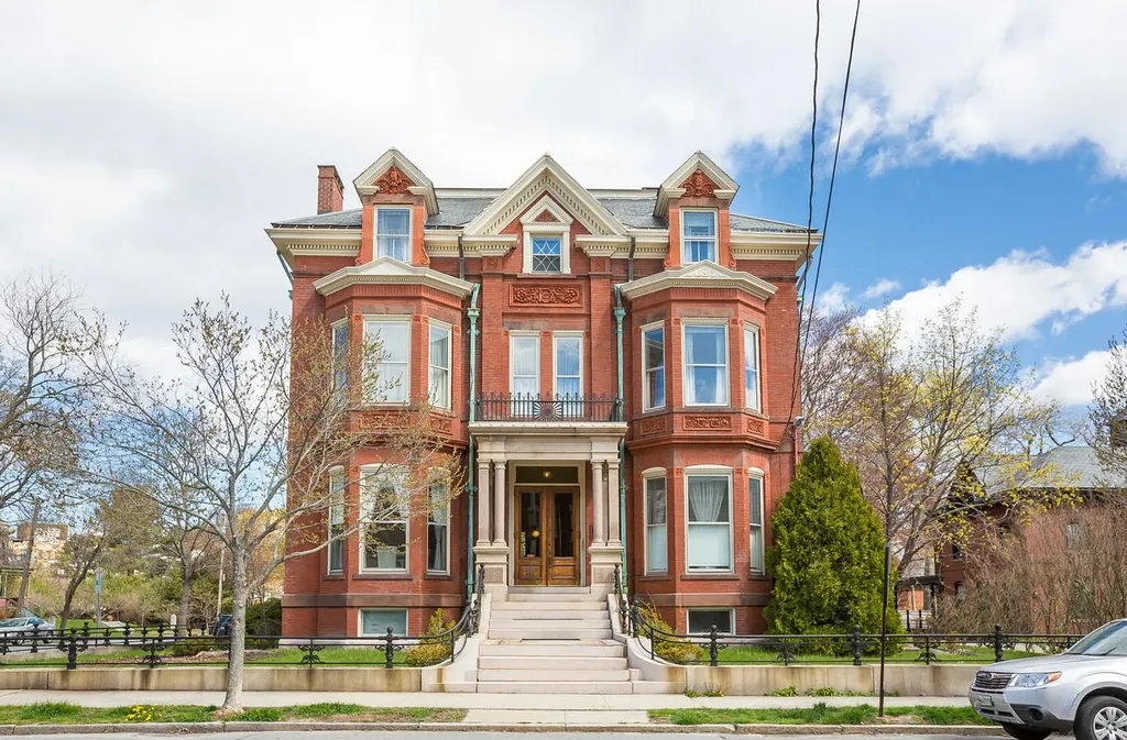161 Pine Street Portland ME 04102