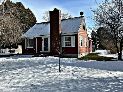 8 Hawthorne Street Brunswick ME 04011