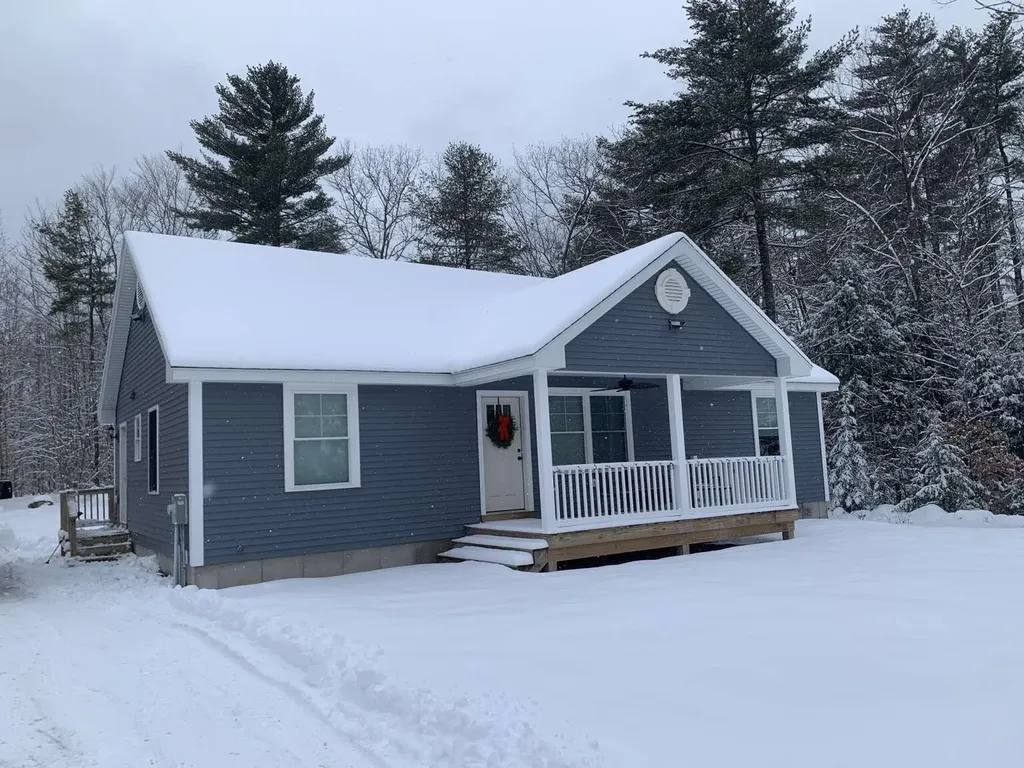 18 Susan Lane Sebago ME 04029
