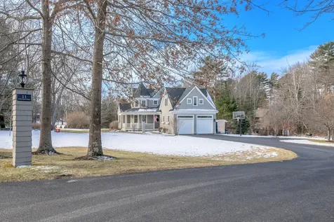 11 Cole Field Road Cape Elizabeth ME 04107
