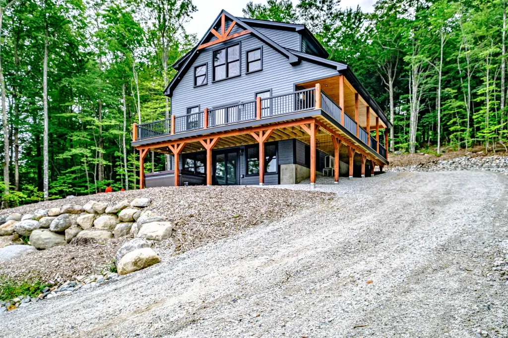 22 Headwall Drive Newry ME 04261