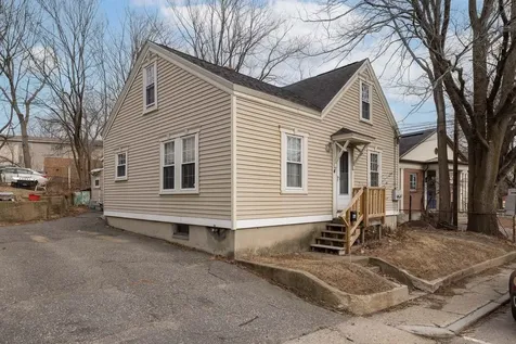4 Walker Street Kittery ME 03904