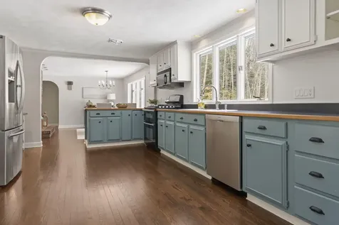 15 Brookside Drive Falmouth ME 04105