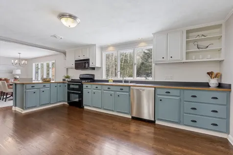 15 Brookside Drive Falmouth ME 04105
