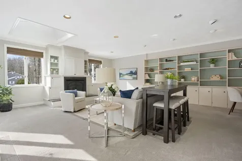 15 Brookside Drive Falmouth ME 04105