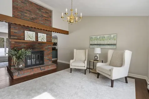 15 Brookside Drive Falmouth ME 04105