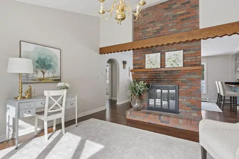 15 Brookside Drive Falmouth ME 04105