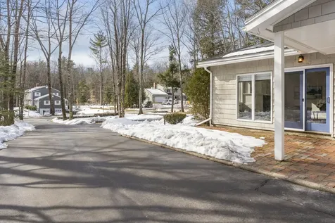15 Brookside Drive Falmouth ME 04105