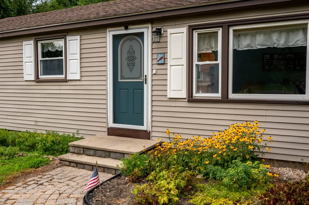 33 Ambush Rock Road Eliot ME 03903