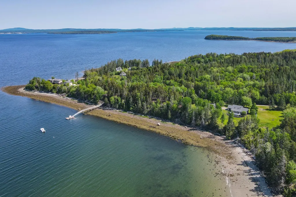 246 Bay Shore Lane Islesboro ME 04848