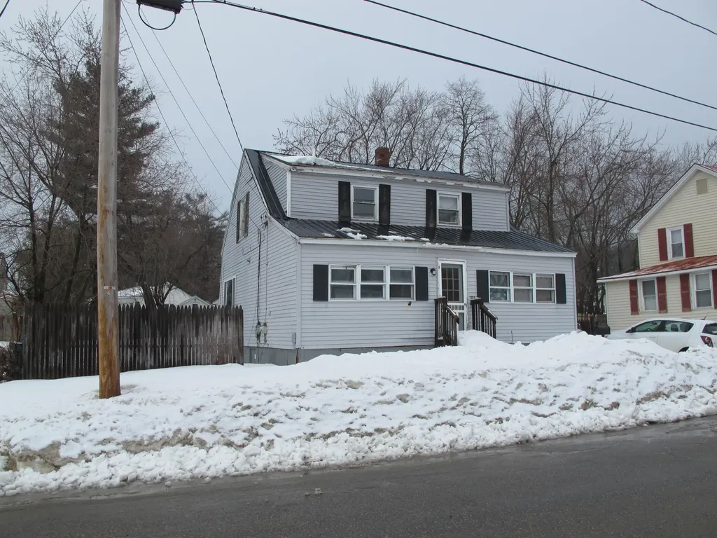134 Carver Street Waterville ME 04901