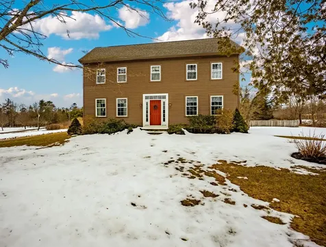 18 Feldspar Drive Brunswick ME 04011