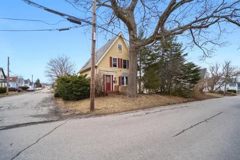67 Cedar Street Rockland ME 04841