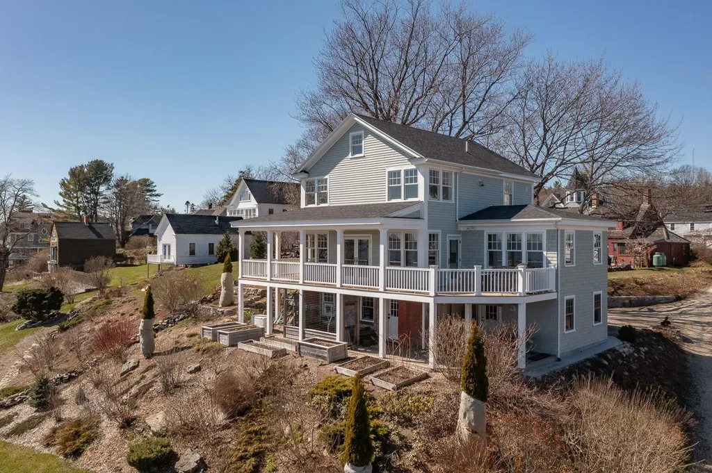 118 Pepperrell Road Kittery ME 03905