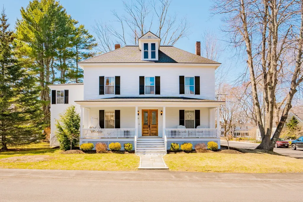 31 Maine Street Kennebunkport ME 04046