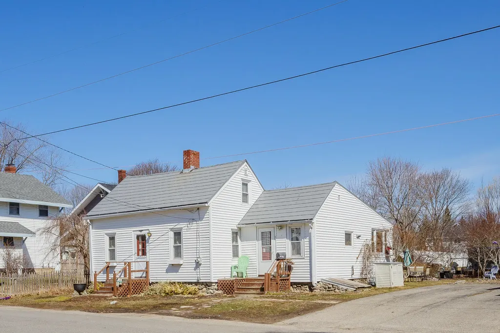 81 Rankin Street Rockland ME 04841