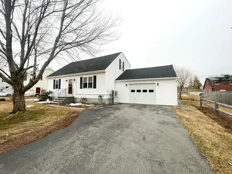 24 Williams Street Hampden ME 04444