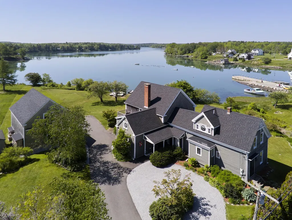 13 Dublin Road South Thomaston ME 04858